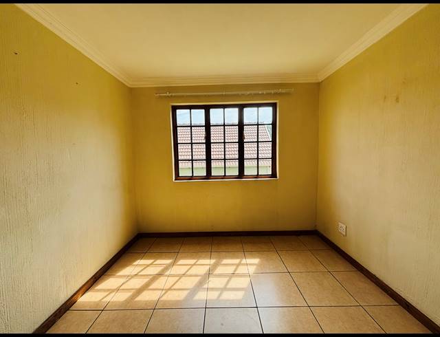 2 BEDROOM APARTMENT TO LET IN OLYMPUS AH